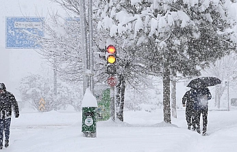 Malatya'da soğuk hava etkisini sürdürüyor: Buzlanma ve çığ uyarısı