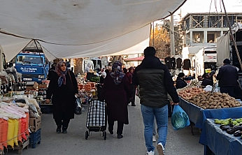 Malatya'da soğuk hava pazar fiyatını uçurdu: Domates, salatalık 50 lira…