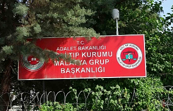 Malatya'da devrilen traktörün şoförü öldü
