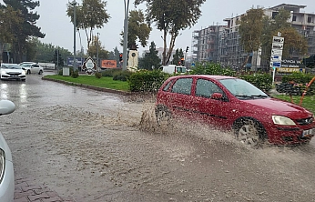 Malatya'da yollar göle döndü!