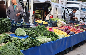 Malatya perşembe pazarında sebze meyve fiyatları....