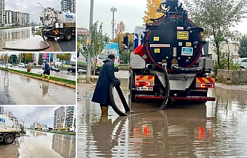 MASKİ ekipleri sahaya indi! Malatya'da caddelerde su tahliyesi başladı