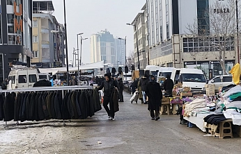 Pazar tezgahlarındaki fiyatlar dondu! 'Pazara giden eli boş dönüyor'