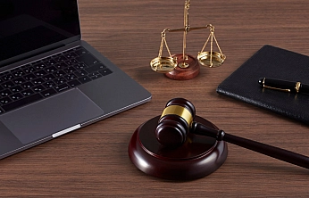 Üç kez yıkıldı: Aynı araziye yine deprem konutu yapılıyor!