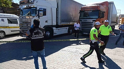 Husumetlisinin üzerine tır sürdü! Yaralının durumu ağır!