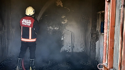 Evini Dumanlar Kapladı: Malatya'da 89 Yaşındaki Fikriye Nine Kurtarılamadı!