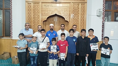 Malatya'da çocuklara sürpriz! Camide buluştular, ödülleri kaptılar…