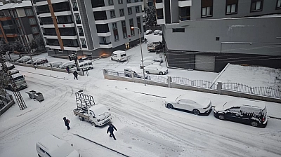 Malatya'da kar sürprizi: Kent merkezi beyaza büründü