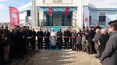 Malatya'da Kubbetü's-Sahra Cami ibadete açıldı