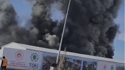 Malatya'da TOKİ Şantiyesinde Yangın Çıktı| Siyah Dumanlar Şehri Sardı