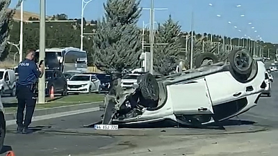 Malatya-Elazığ kara yolunda kaza! Otomobil ters döndü: 1 yaralı