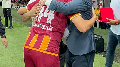 44 numaralı efsane kramponları astı