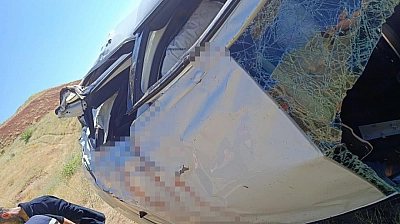 Malatya-Sivas yolunda otomobil şarampole uçtu| Anne olay yerinde can verdi, 3 yaralı