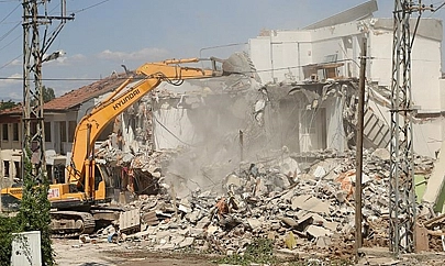 Malatya'da yıkımlar bitmeyecek|26 ay sonra yeni ihale…