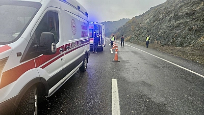 Malatya'da otomobil devrildi: Yaralılar var!