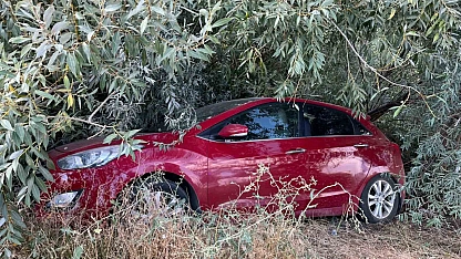 Yürekleri ağza getiren kaza: Yaralı var...