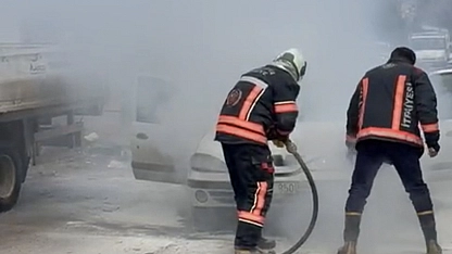 Malatya'da park halindeki araç alev aldı