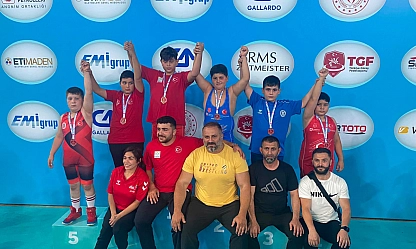 Malatyalı minik güreşçi Türkiye beşincisi oldu