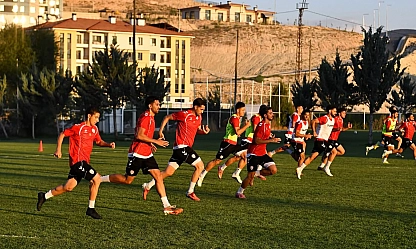 Yeşilyurtspor Diyarbakırspor hazırlıklarını sürdürüyor