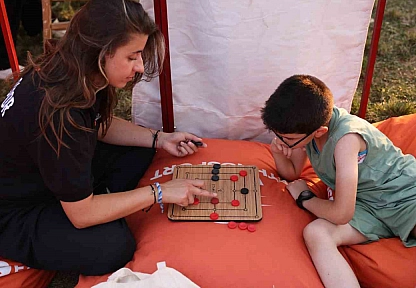 Çocuklar geleneksel oyunlarla, Mukaddes Emanetler Malatyalılarla buluştu: Kültür Yolu Festivali'nden renkli kareler