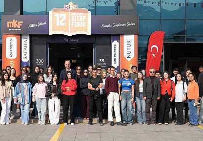Akademisyen ve öğrencilerden fuara yoğun ilgi