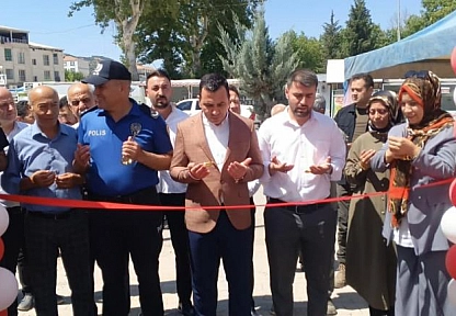 Kaymakam Algın, ADEM yıl sonu sergisine katıldı