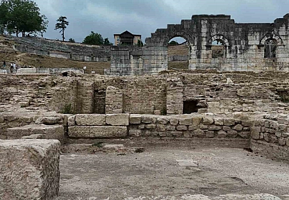 Kazmayı vurdukça tarih çıkıyor