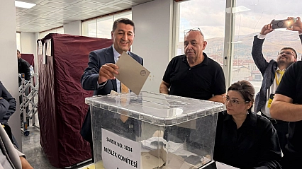 Boyraz tebrik etti