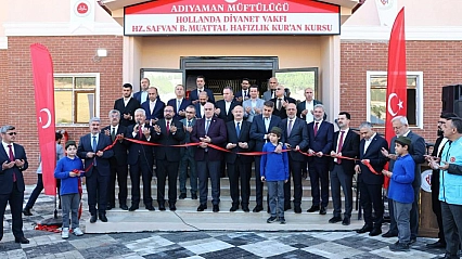 Cami ve hafızlık kursu dualarla açıldı
