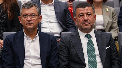 CHP Ağbaba'nın İhraç İşlemini Kaldırdı