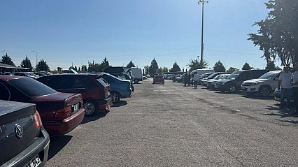 Malatya'da ikinci el araç fiyatları düşüyor mu? Kalabalık çok, alıcı yok! Önce kayısı, şimdi de altın…
