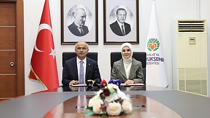 Malatya'ya dev yatırım: Engelsiz Yaşam Merkezi için imzalar atıldı