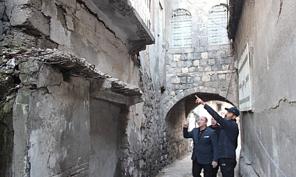 200 yıllık tarihi kemerli ev yıkılma tehlikesiyle karşı karşıya