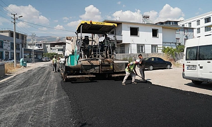 26 noktada asfalt çalışmaları devam ediyor
