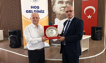 7 belediye başkanı gören İrfan Eren emekliye ayrıldı