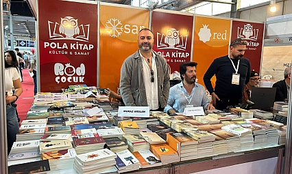 7'den 70'e okurlarıyla buluştu