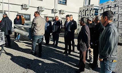 84 yetiştiriciye otomatik yemlik dağıtıldı