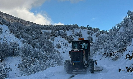 88 köy yolunda ulaşım çalışmaları devam ediyor