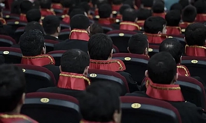 Adalet Bakanlığı duyurdu: 84 hakim ve savcı meslekten ihraç edildi!