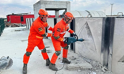 'AFAD, 3'üncü ordu personelini afete hazırlıyor