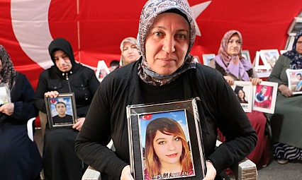 Annelerinden CHP'ye çağrı