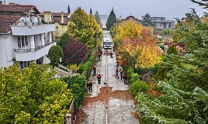 Yeşilyurt'ta temizlik çalışmaları hız kesmiyor: Başkan Geçit, ekiplere teşekkür etti