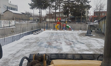 Battalgazi Belediyesi okullar için sahadaydı