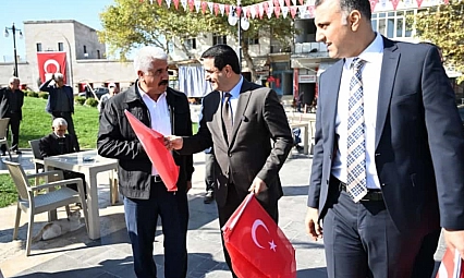 Battalgazi'de Cumhuriyet Coşkusu Zirvede: Taşkın'dan Vatandaşlara Milli Birlik Mesajı