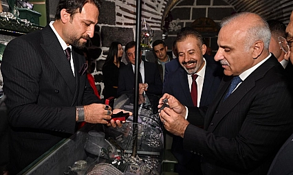 Bin yıllık gelenek geleceğe Taşınıyor: Hasırevi açıldı