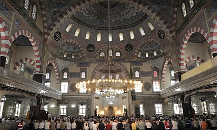 Camilerde 15 Temmuz şehitleri için mevlit okunacak