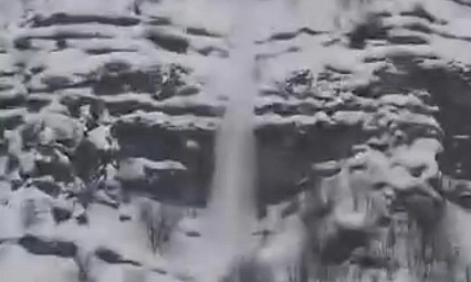 Çığ düşme anı kamerada