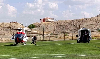 97 yaşındaki hasta için hava ambulansı havalandı