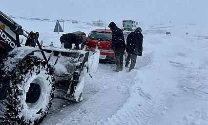 Darende'de açılan yollar yeniden kapandı