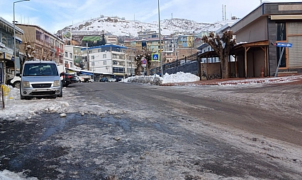 Diyarbakır buz kesti!